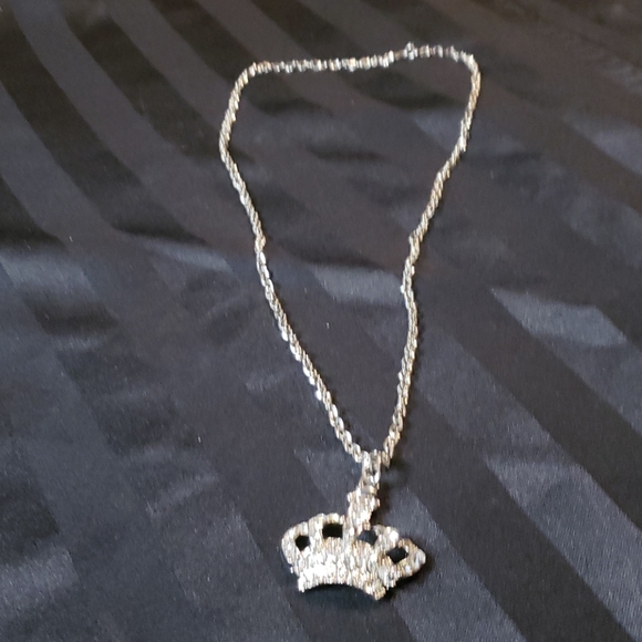 Crown rhinestone necklace. Measures to 27 inches. - Picture 2 of 3